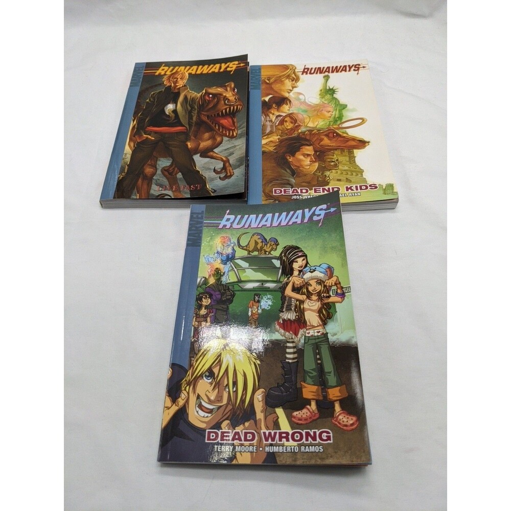 Lot Of (3) Marvel Runaways Graphic Novels 7 8 9